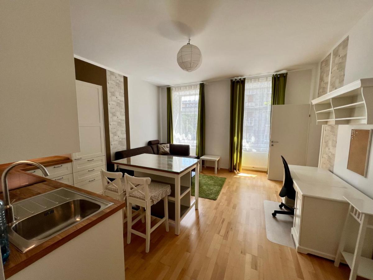 Cozy 2-Room Apartment فيينا المظهر الخارجي الصورة